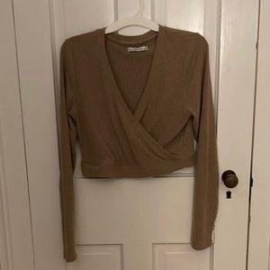 Cropped Abercrombie sweater